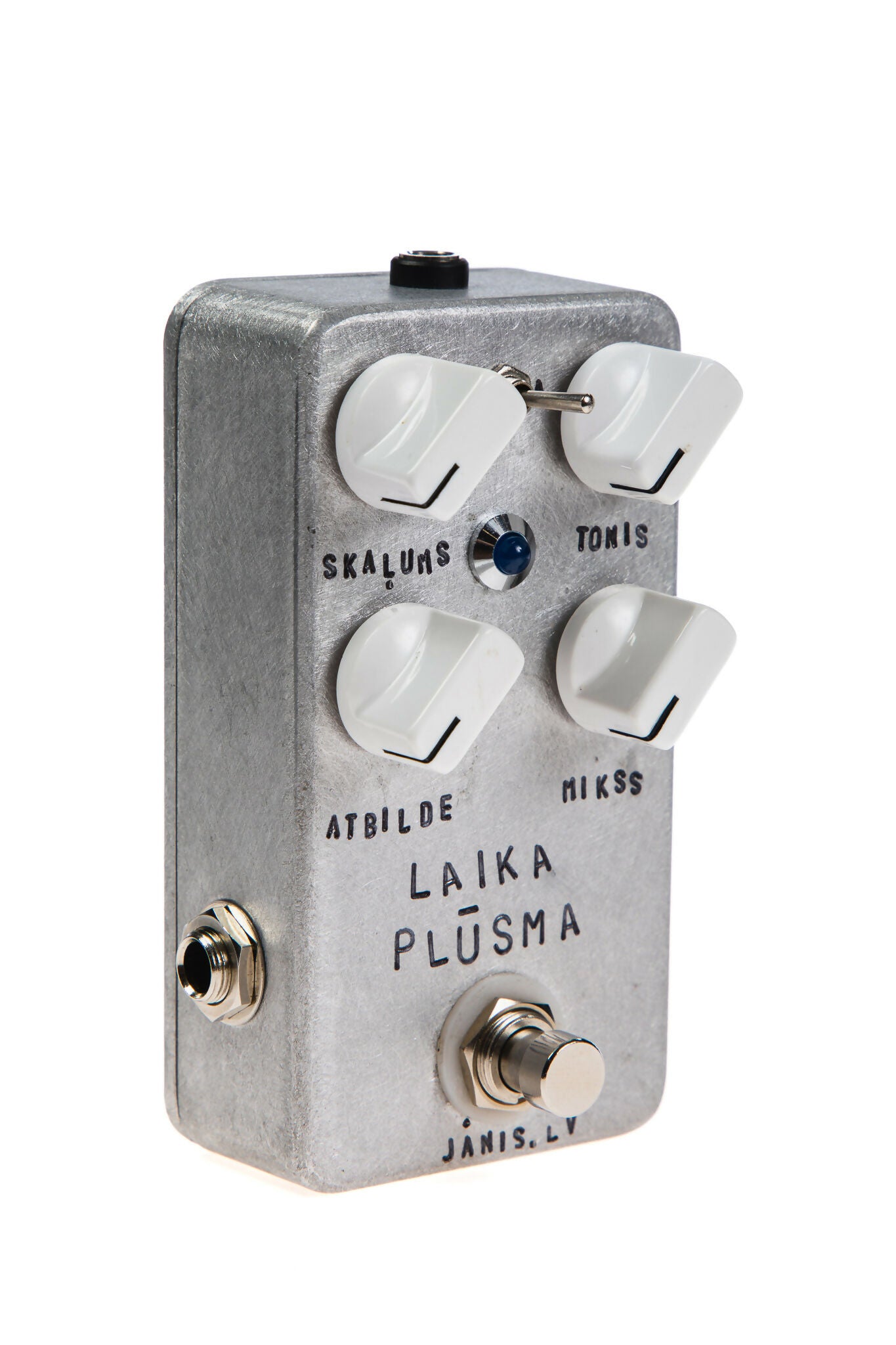 LAIKA PLŪSMA / Reverb